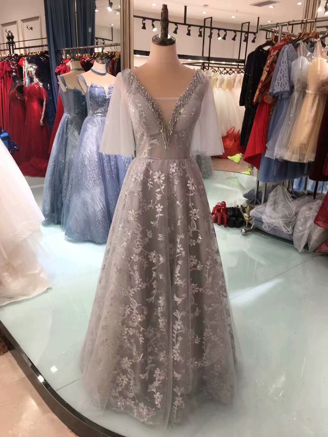 大合唱服裝