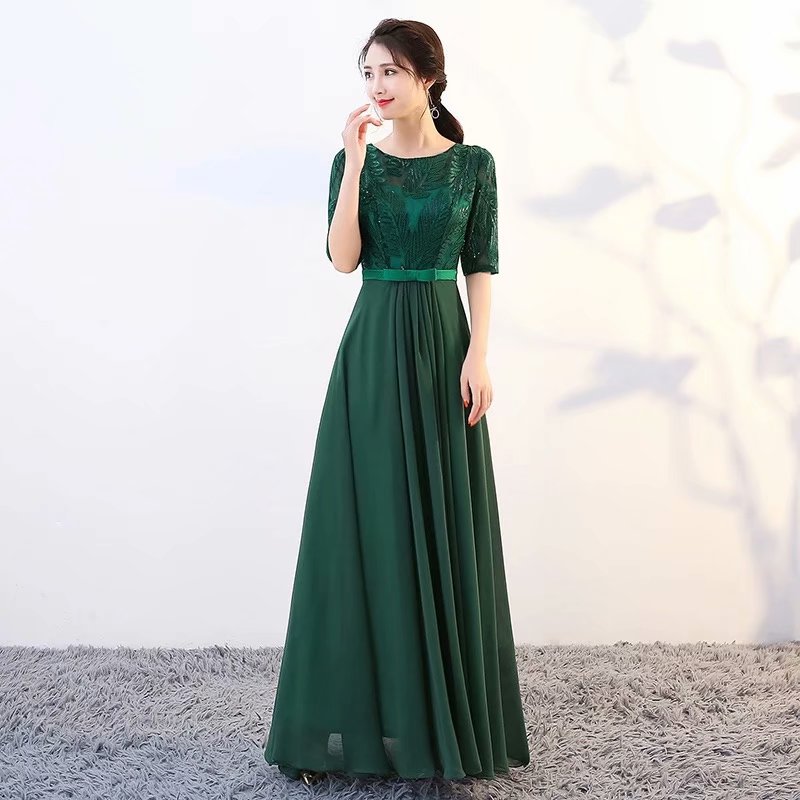 大合唱服裝