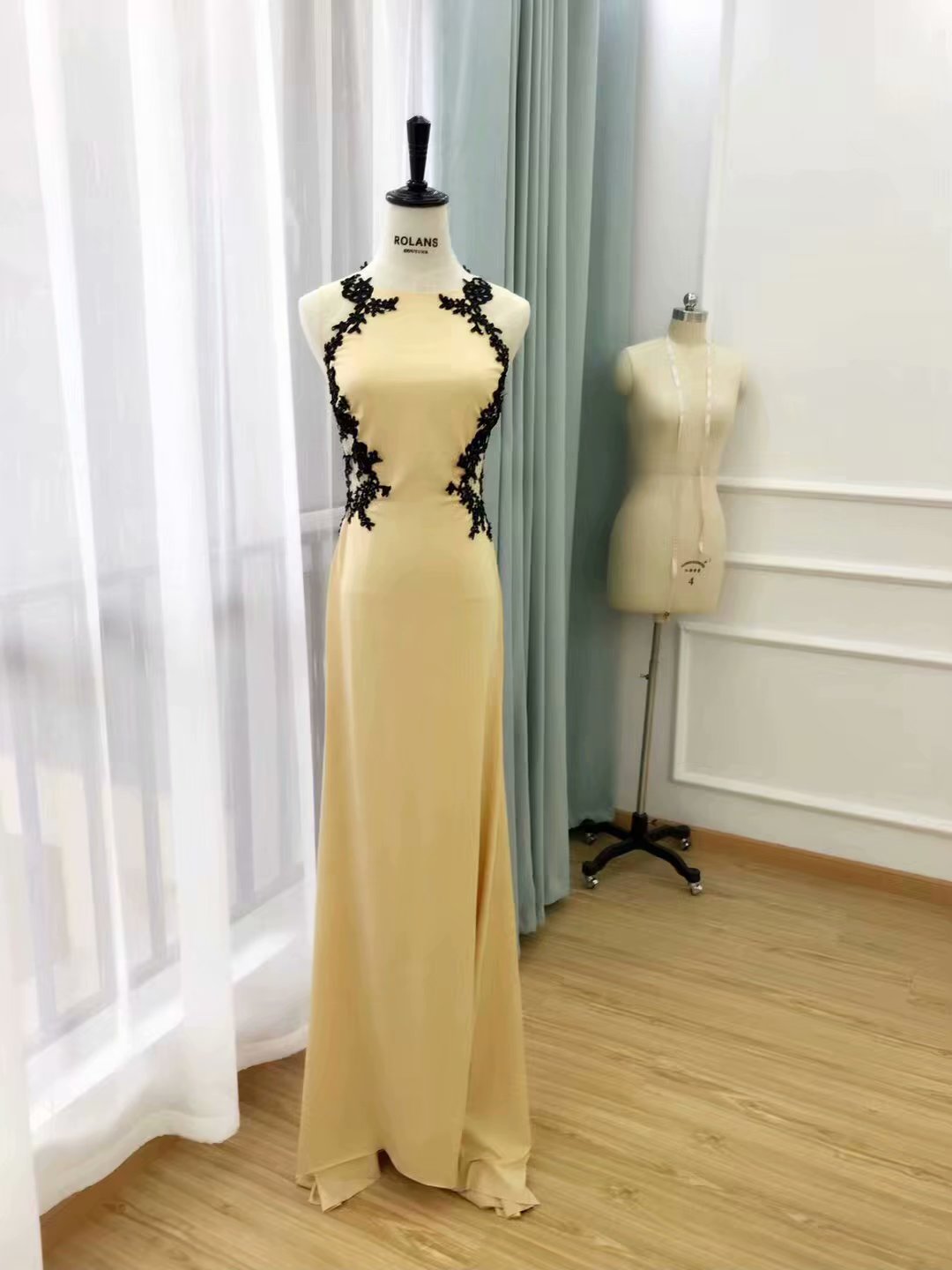 大合唱服裝