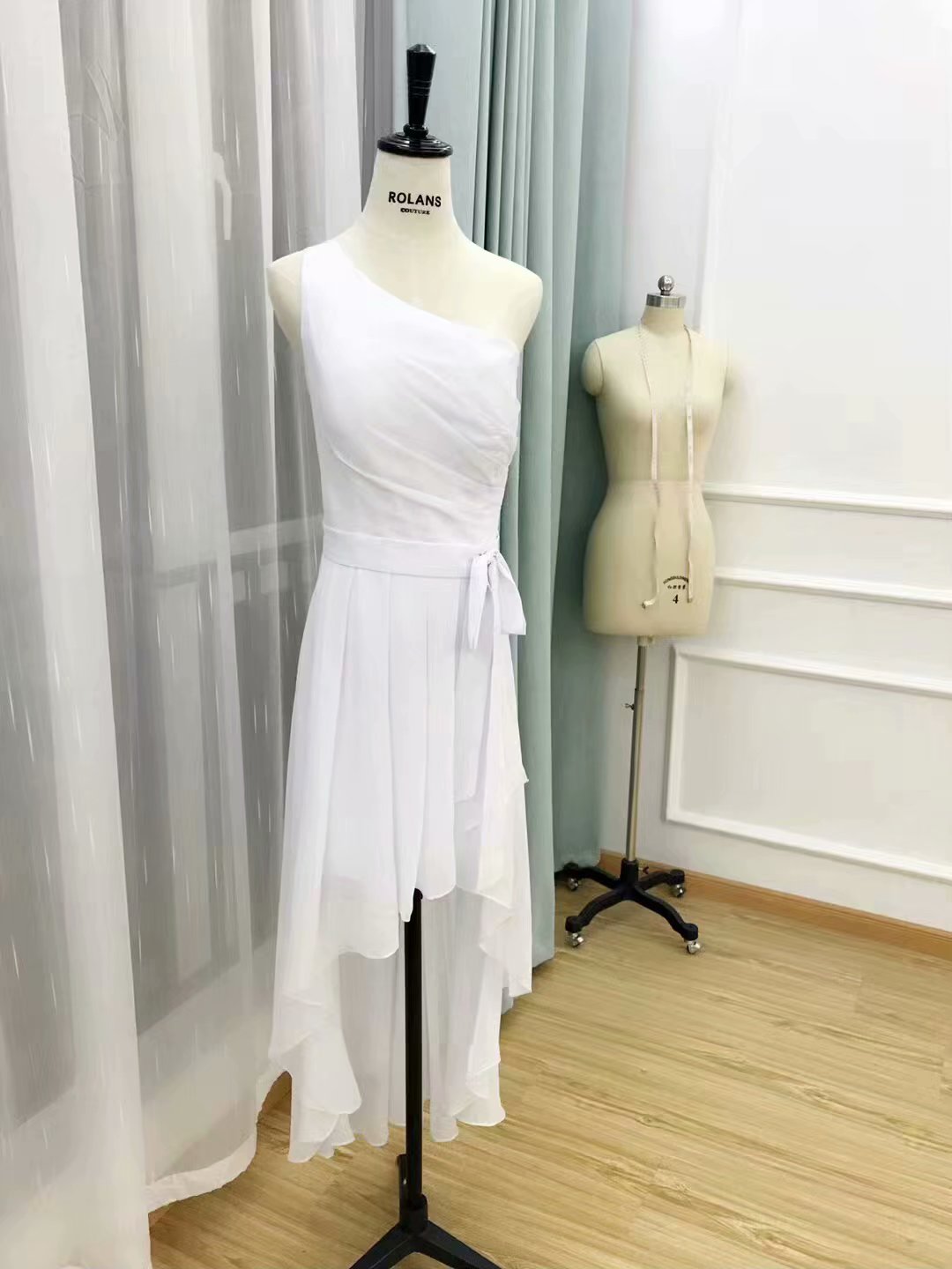 大合唱服裝