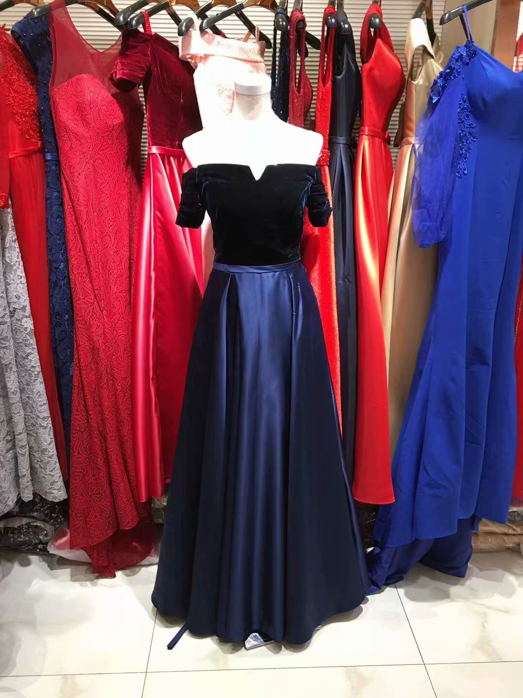 大合唱服裝