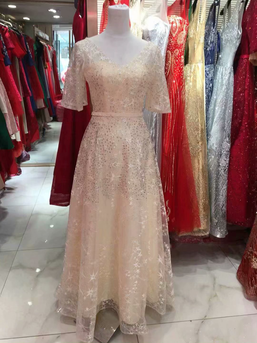 大合唱服裝