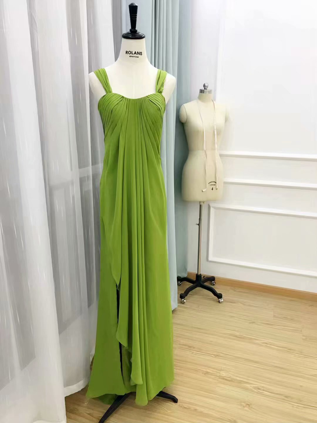 大合唱服裝