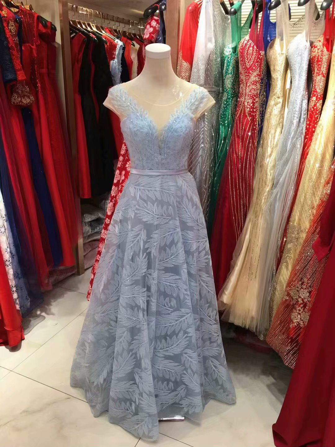 大合唱服裝