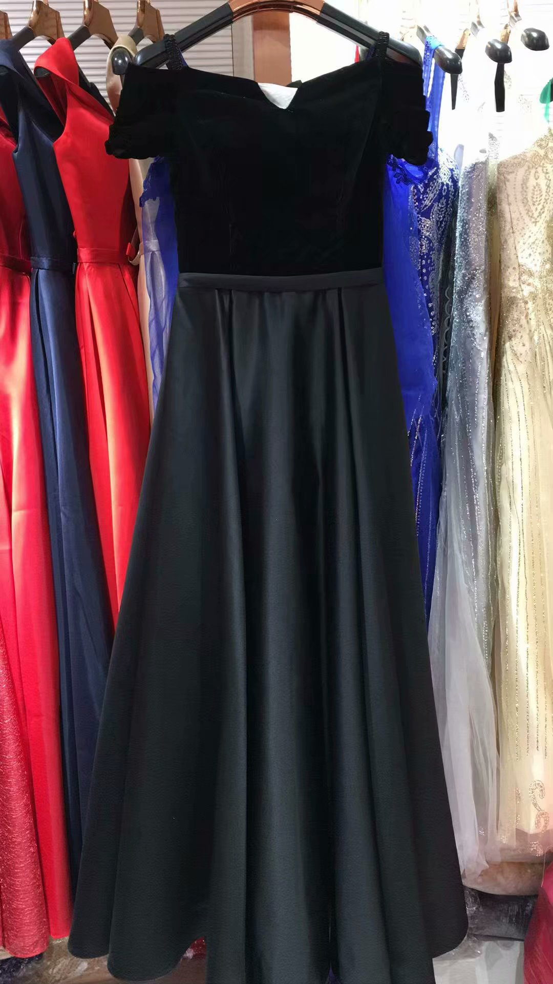 大合唱服裝