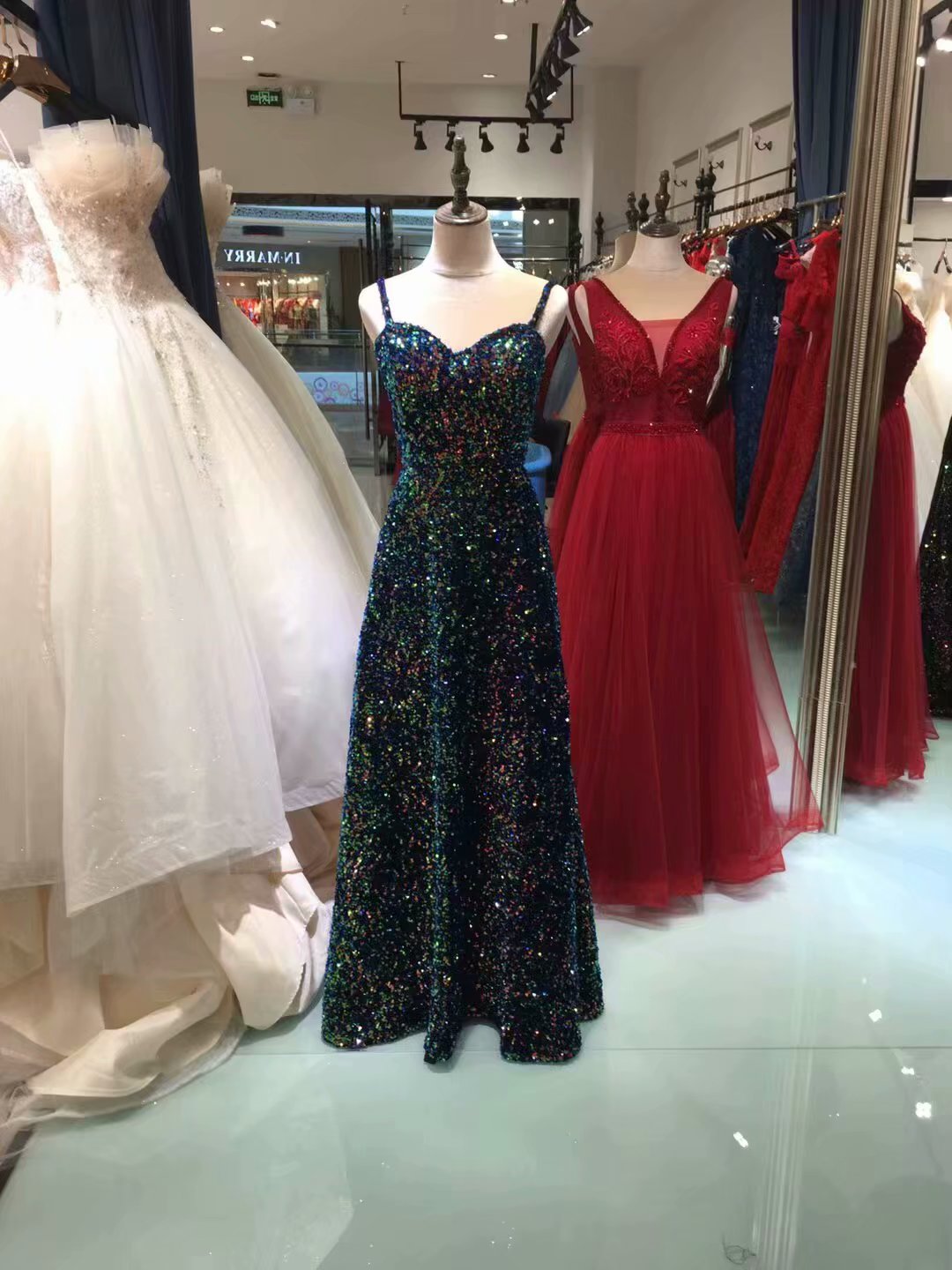 大合唱服裝
